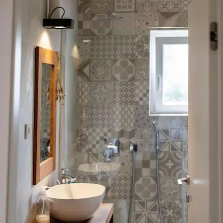 Sad - Prelijepa Kuca U Srcu Medulina * Medulin