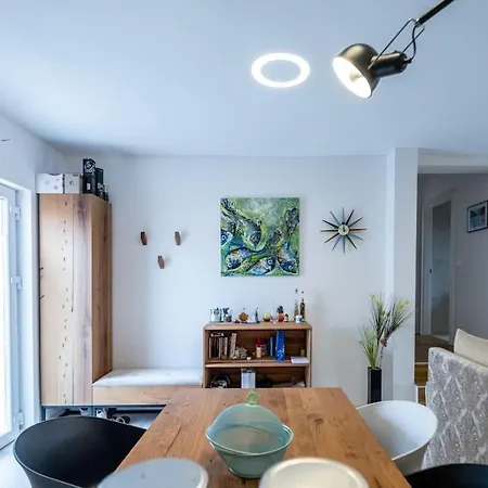 Sad - Prelijepa Kuca U Srcu Medulina Prázdninový dům Medulin