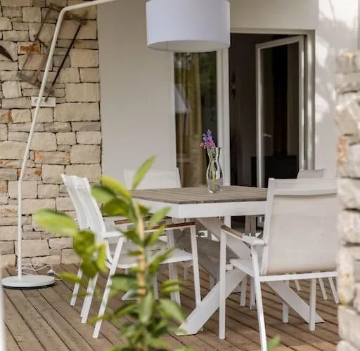 Sad - Prelijepa Kuca U Srcu Medulina Vikendica